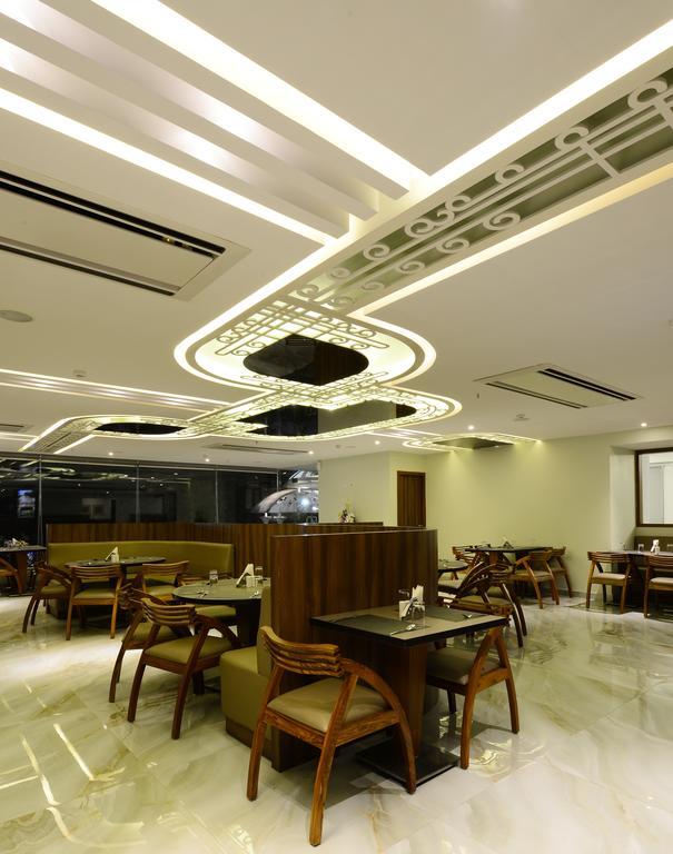 Taj Mahal Hotel Hyderabad Exterior foto
